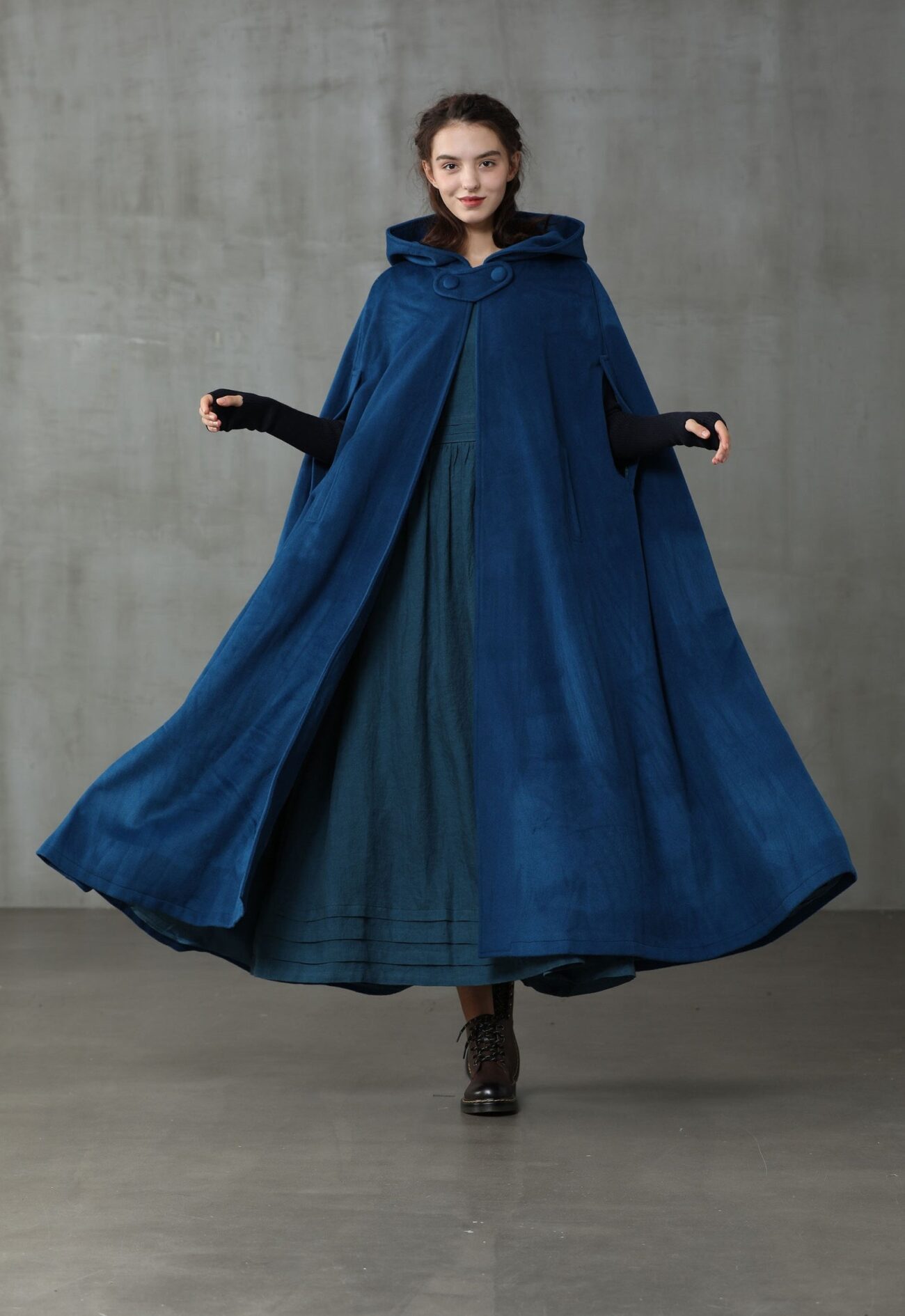 Jomastyle Maxi Hooded Wool Cape Cloak