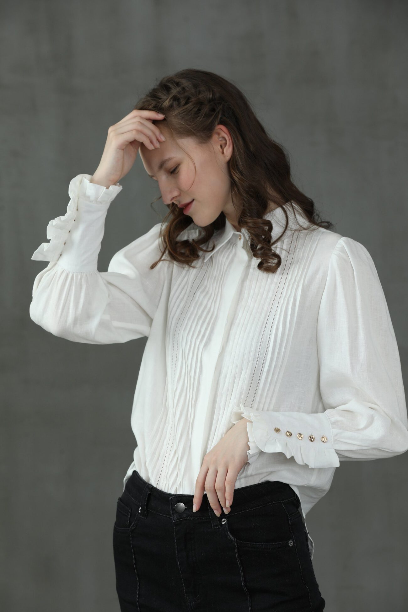 Jomastyle White Pleated Linen Longsleeve Shirt