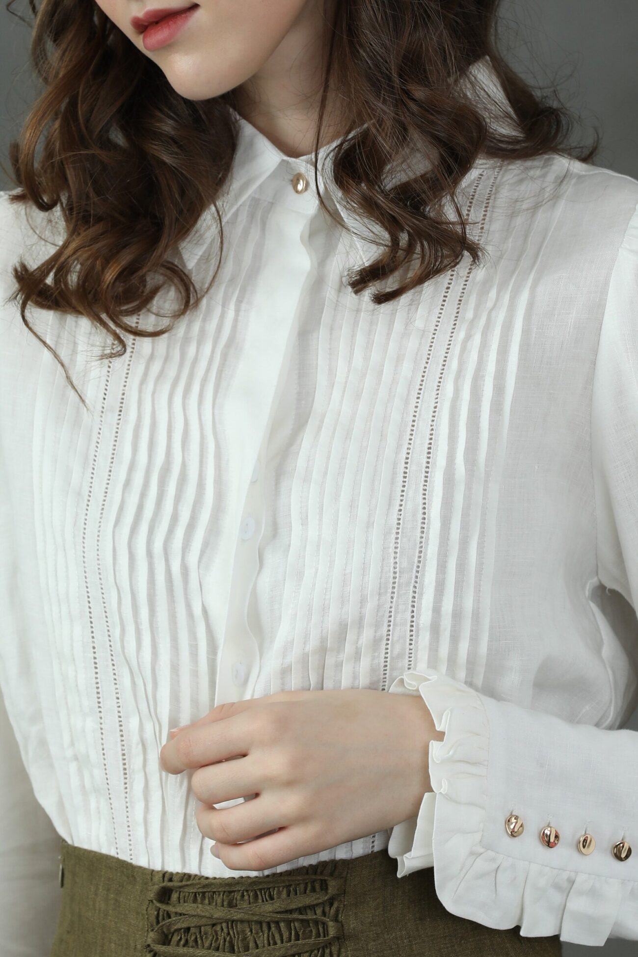 Jomastyle White Pleated Linen Longsleeve Shirt